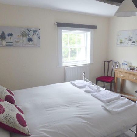 Bed and Breakfast The Crown West Haddon Екстер'єр фото