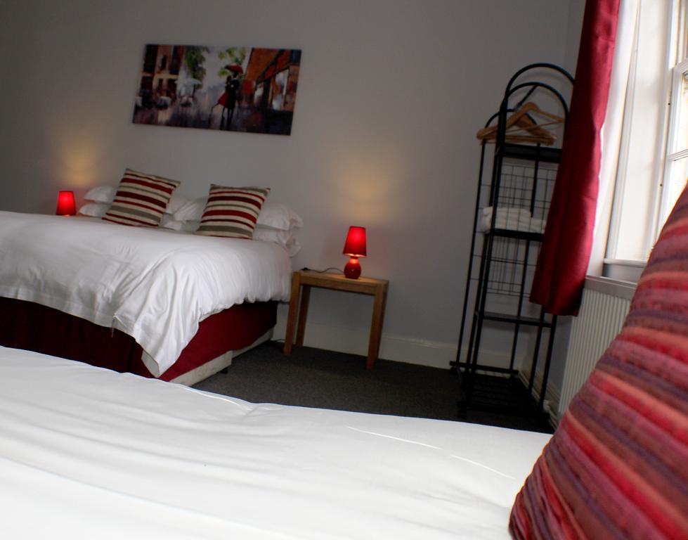 Bed and Breakfast The Crown West Haddon Екстер'єр фото