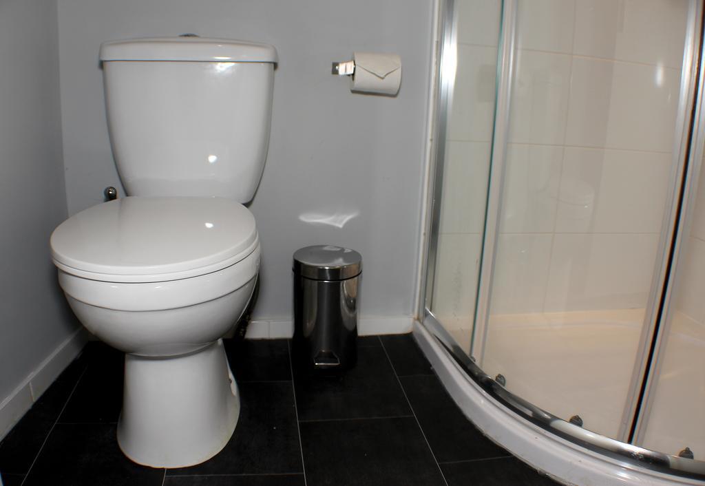 Bed and Breakfast The Crown West Haddon Екстер'єр фото